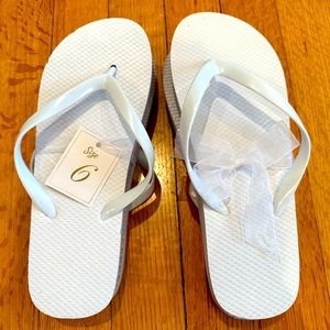 White Flip Flops (Box of 25)